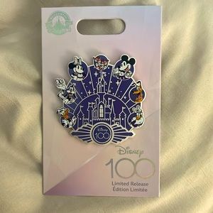 Disney Platinum 100 Years Mickey & Friends Cast Member Exclusive Pin NWT